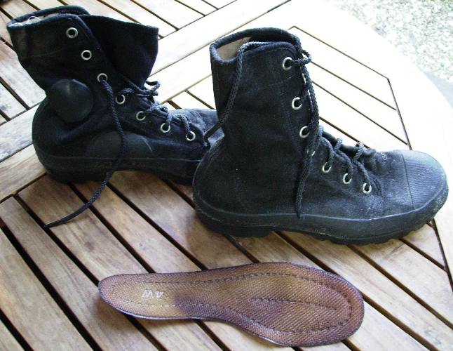 38  How much are shoes in vietnam for Trend in 2022