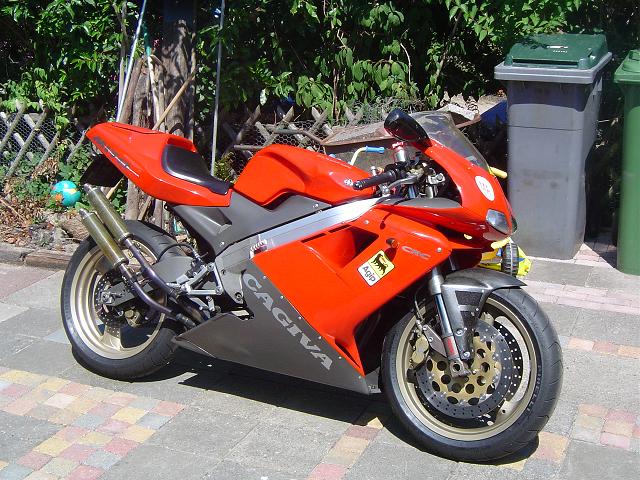 Cagiva Mito 500. Et là,attention,un 500 LC dans