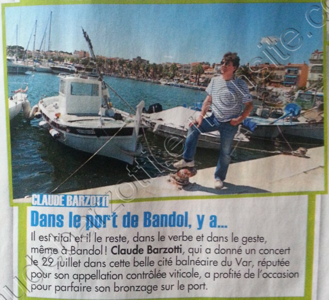 Claude barzotti sur le port de Bandol
